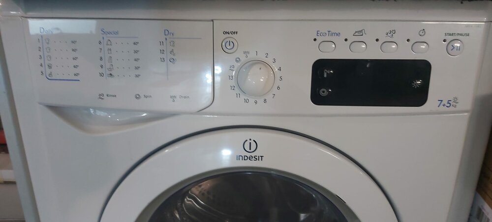 Indesit IWDE 7145 B was-droogcombinatie